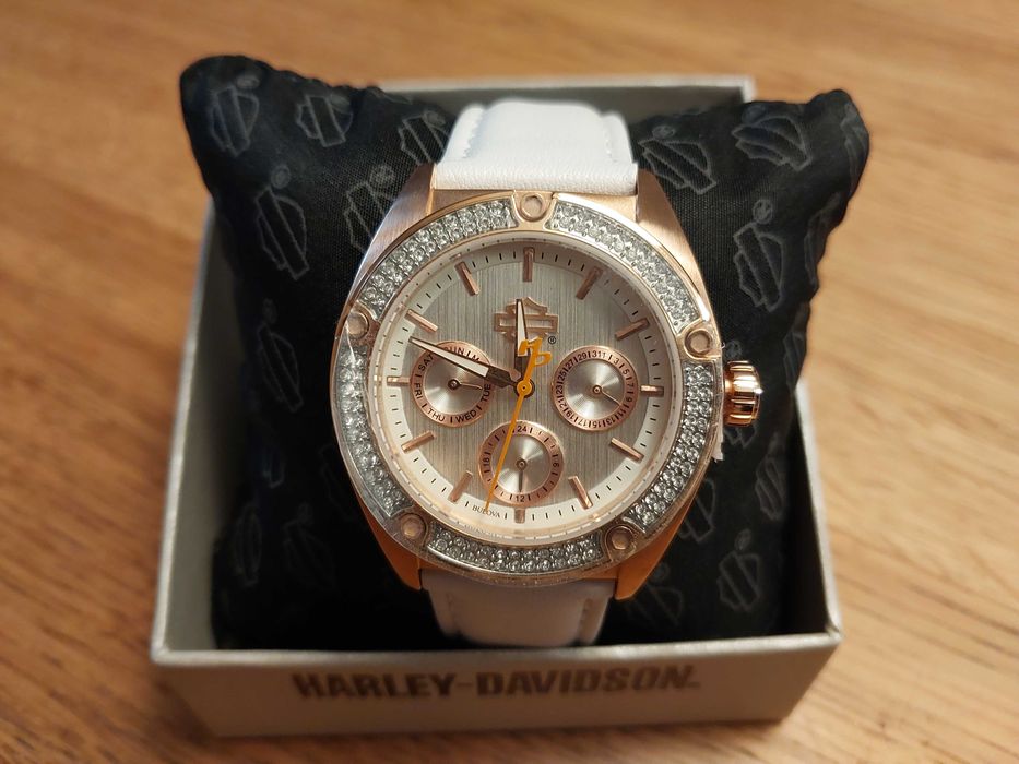Harley Davidson Bulova Złoty Kryształki Wyjątkowy damski zegarek Nowy
