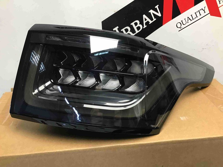 Комплект задніх ліхтарів/фонарів 	Range Rover Sport L494 SMOKE