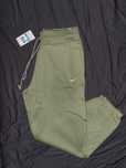 Dresy Nike o kroju oversize