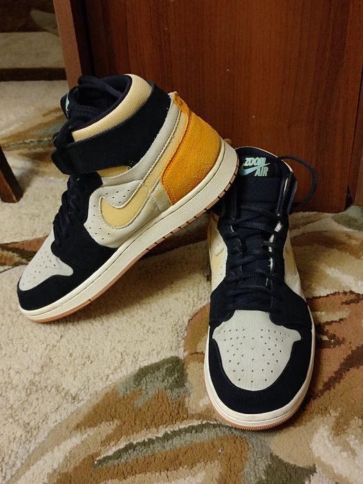Кросівки Nike Air Jordan 1 High Zoom Cmft 2 "Muslin Vivid Orange"