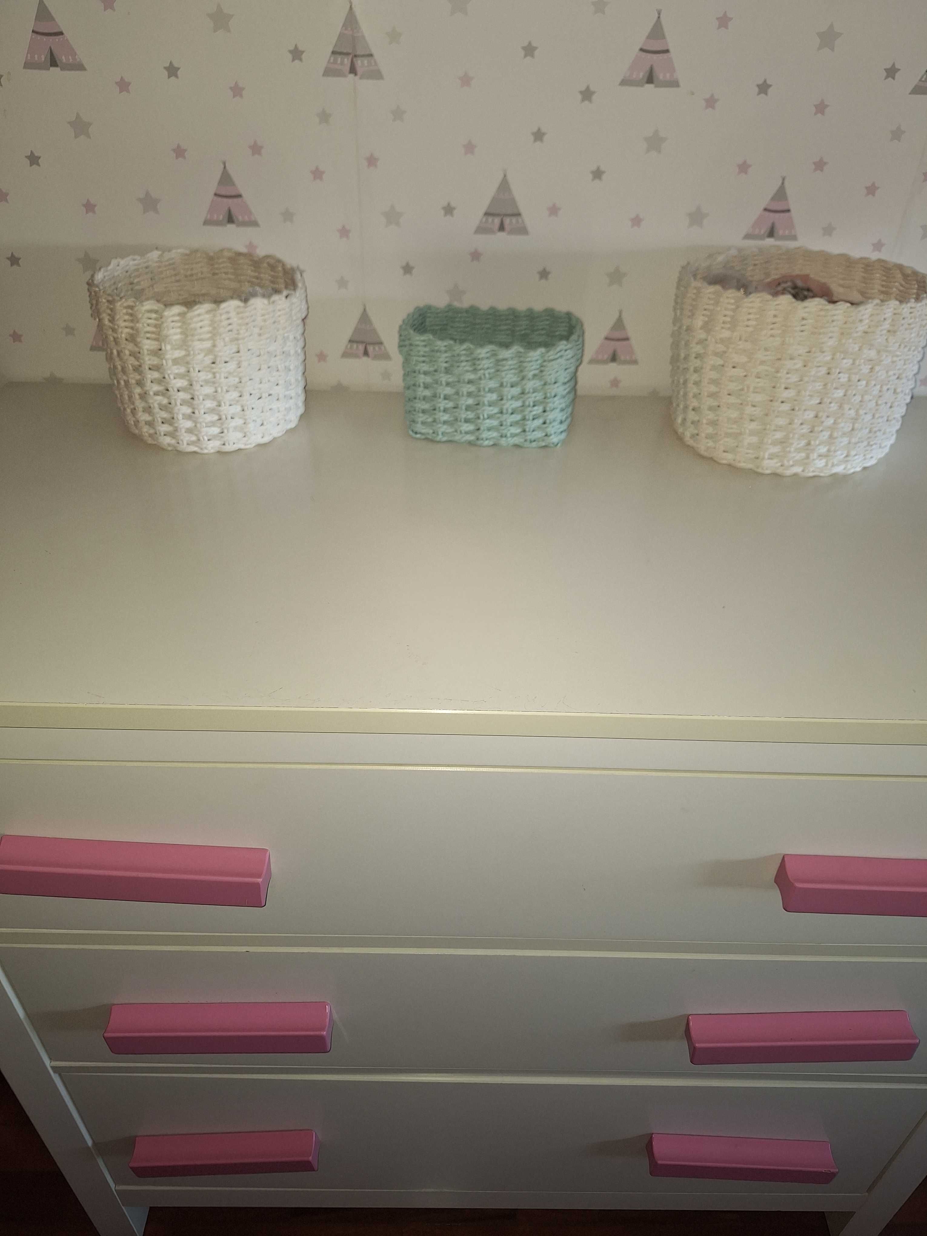 Conjunto berço/ cama + comoda Trama
