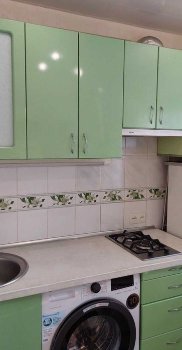 Оренда однокімнатної квартири у Дніпровському р-ні (Зестафонська 4а)