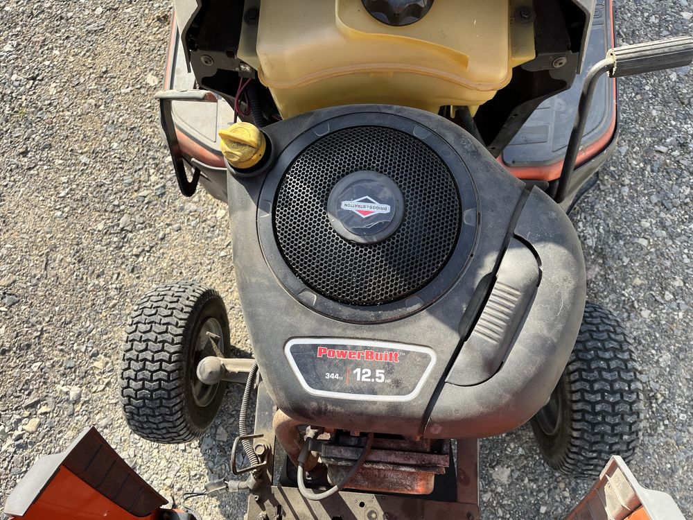 Kosiarka traktorek - Husqvarna CTH 126 12.5HP