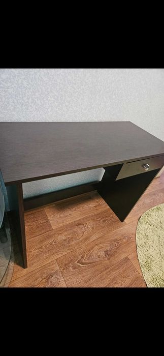 Стіл офісний і кутова полиця "венге"