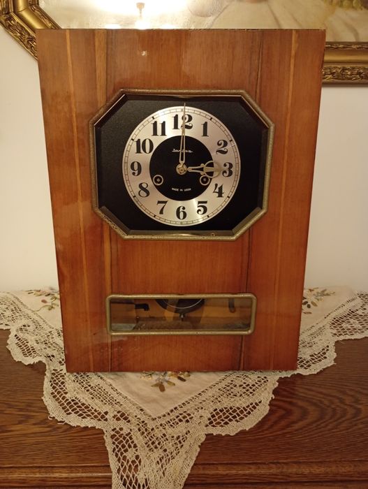 Zegar Jantar wiszący z wahadłem