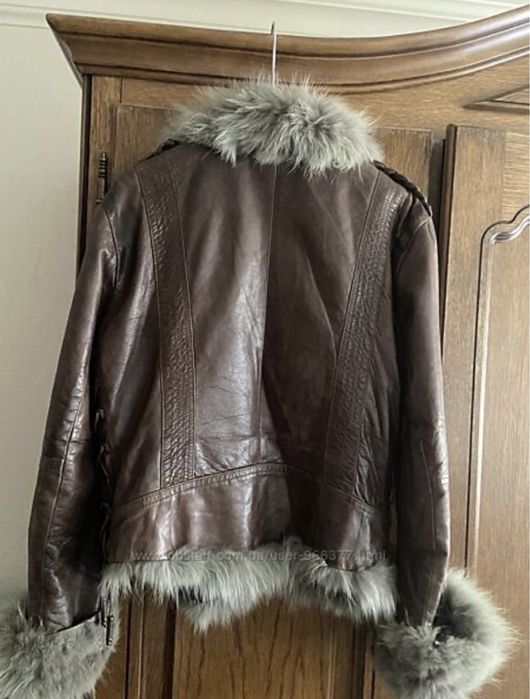 M-L Gil Santucci Італія оригінал зимова куртка дублянка шкіра хутро