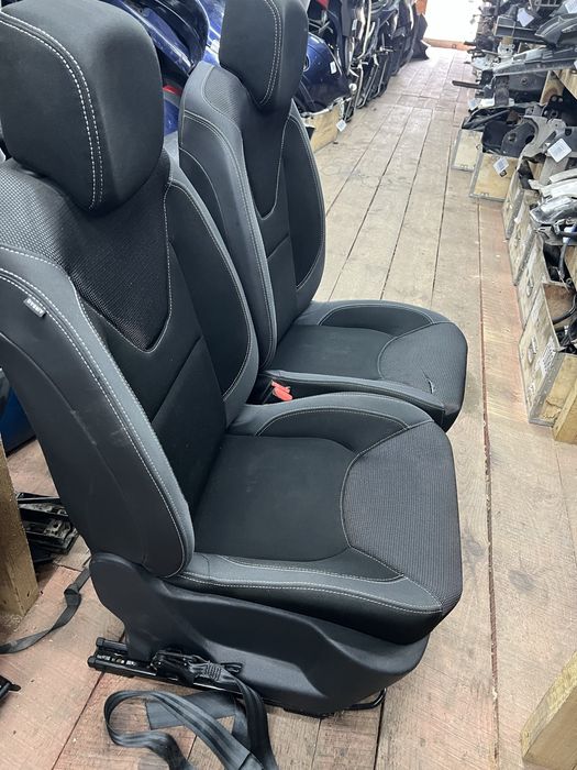 Продам сиденья рено клио 4 оригинал