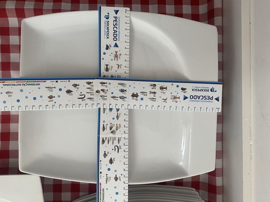 Serviço de mesa de 54 peças de cerâmica Celos