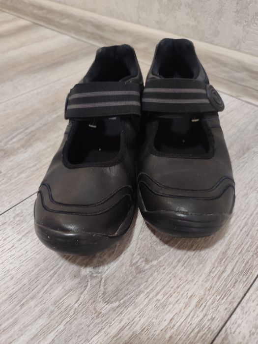 Clarks туфлі для дівчини UK4 _23 см