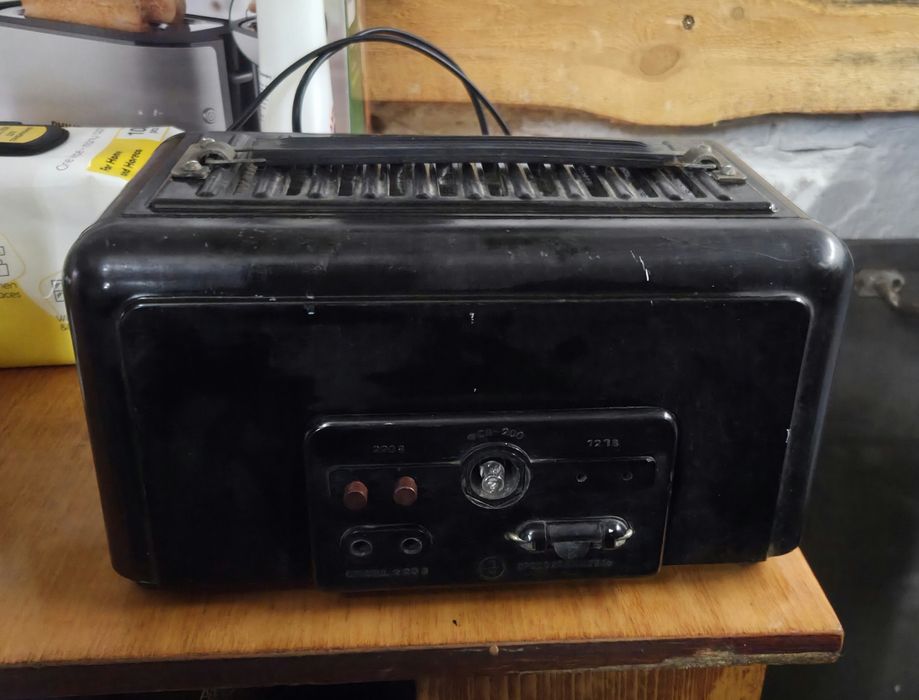 Совєтський випрямляч/стабілізатор напруги (працюючий)