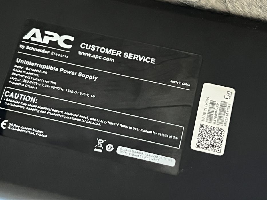 ДБЖ APC Back-UPS 900W/1600VA (нові покращені акумулятори на гарантії)