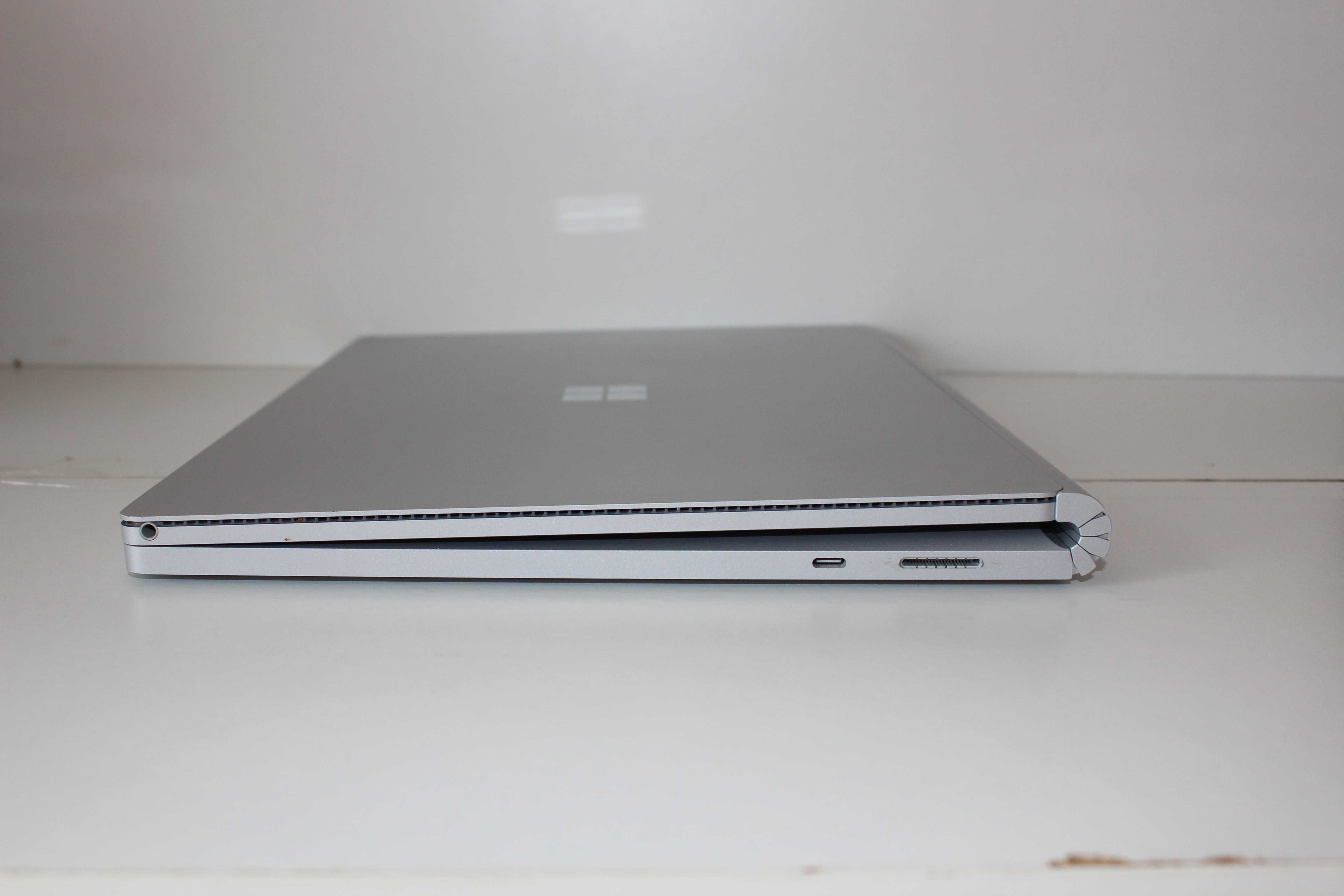 Microsoft Surface Book 2 15" i7-8650 16GB/512GB/NVIDIA GTX 1060/6Gb