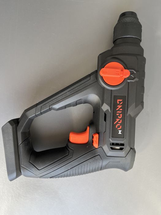 Акумуляторний перфоратор Dnipro-M DHR-200