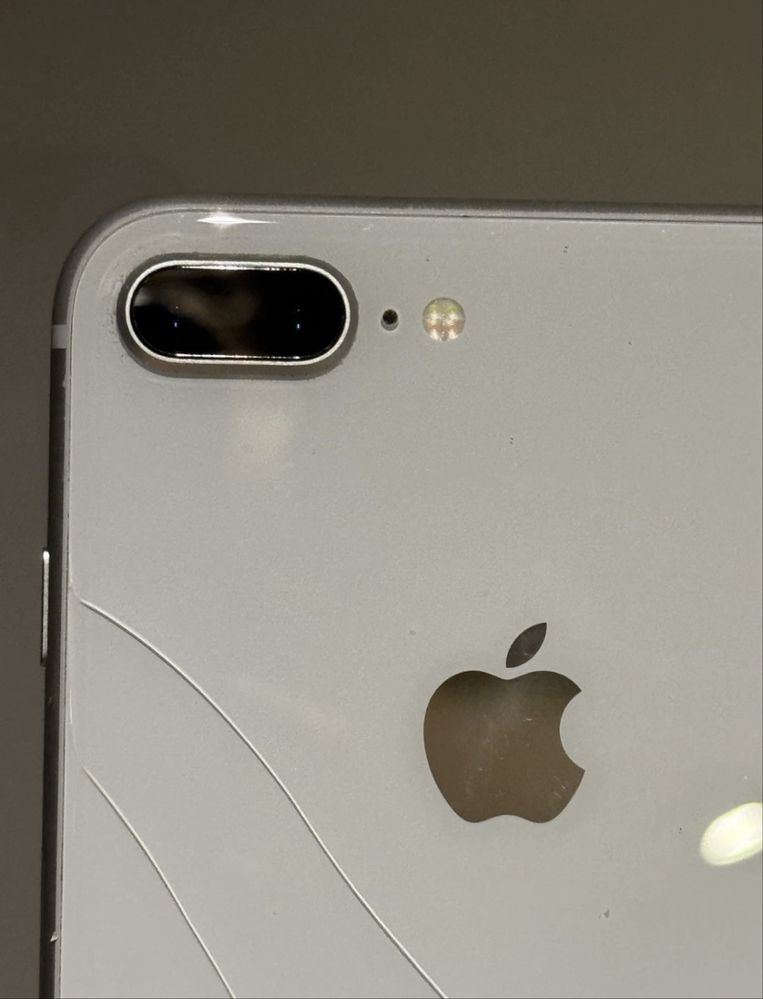 iPhone 8+ plus