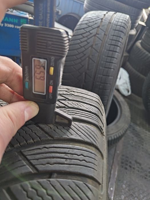 Продам зимнюю резину Michelin 235/45/18