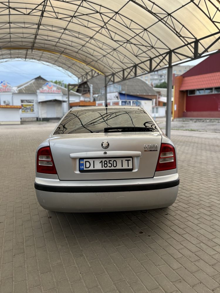 Skoda Octavia Tour 2007 1.6 MPI Родная Краска!