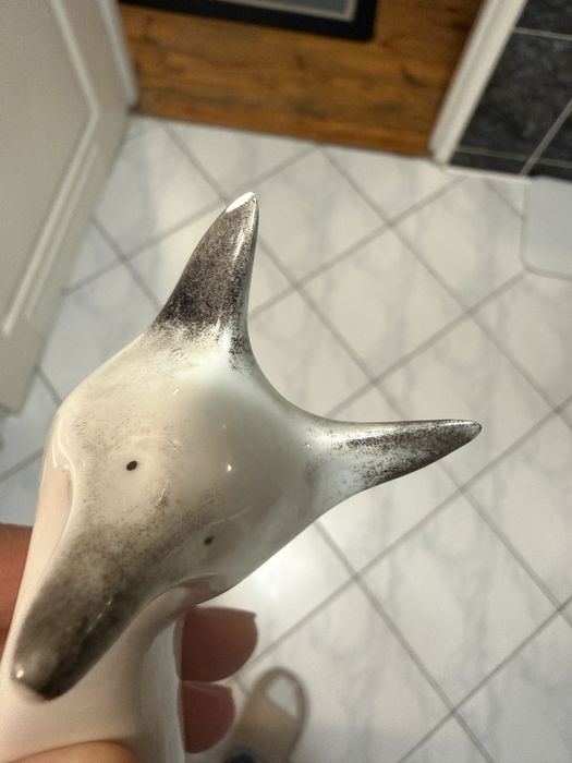 Siedzący lis figurka Ćmielów Naruszewicz