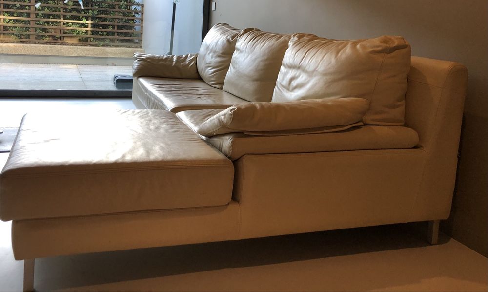 Sofa em pele como novo