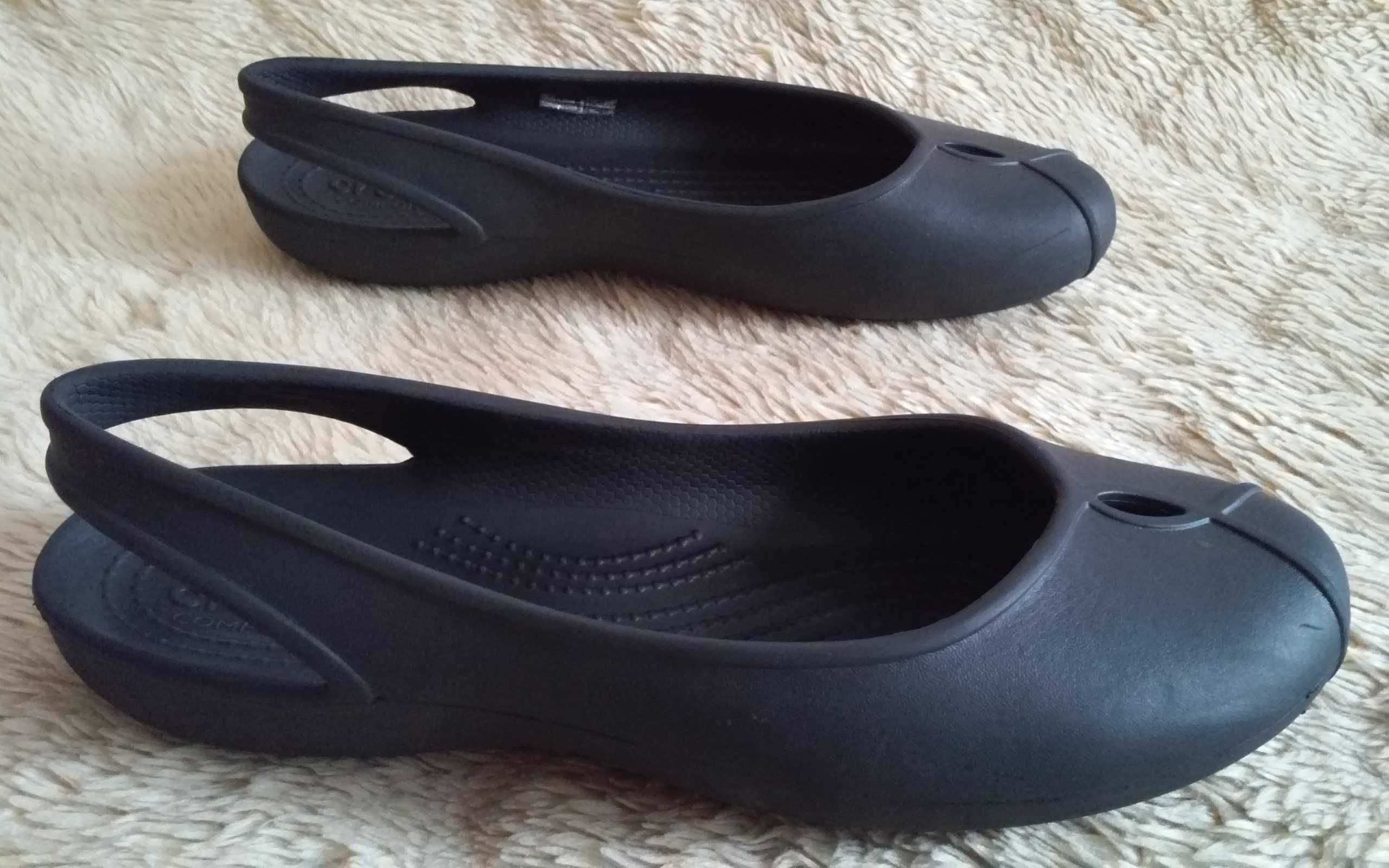Baleriny Crocs W 10 wkładka 27,5 cm. kolor czarny