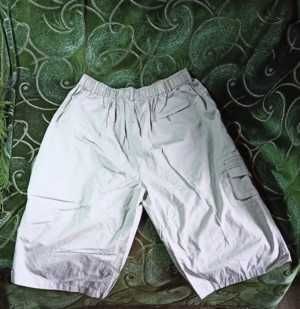 Новые мужские длинные шорты-бриджи серо-бежевые.