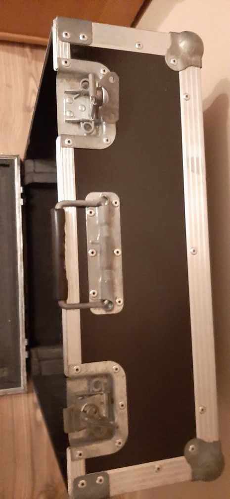 Case skrzynia transportowa na dynacord pm 1000