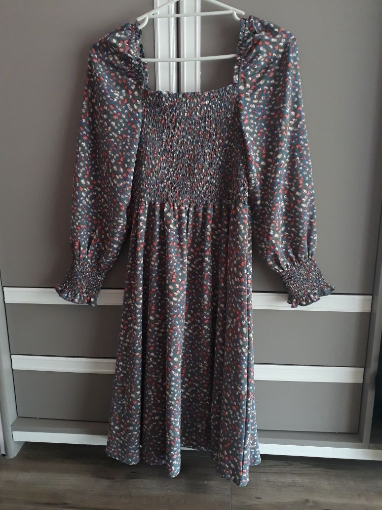 Retro sukienka do kolan w kwiaty dekolt kwadratowy karo rozm S shein