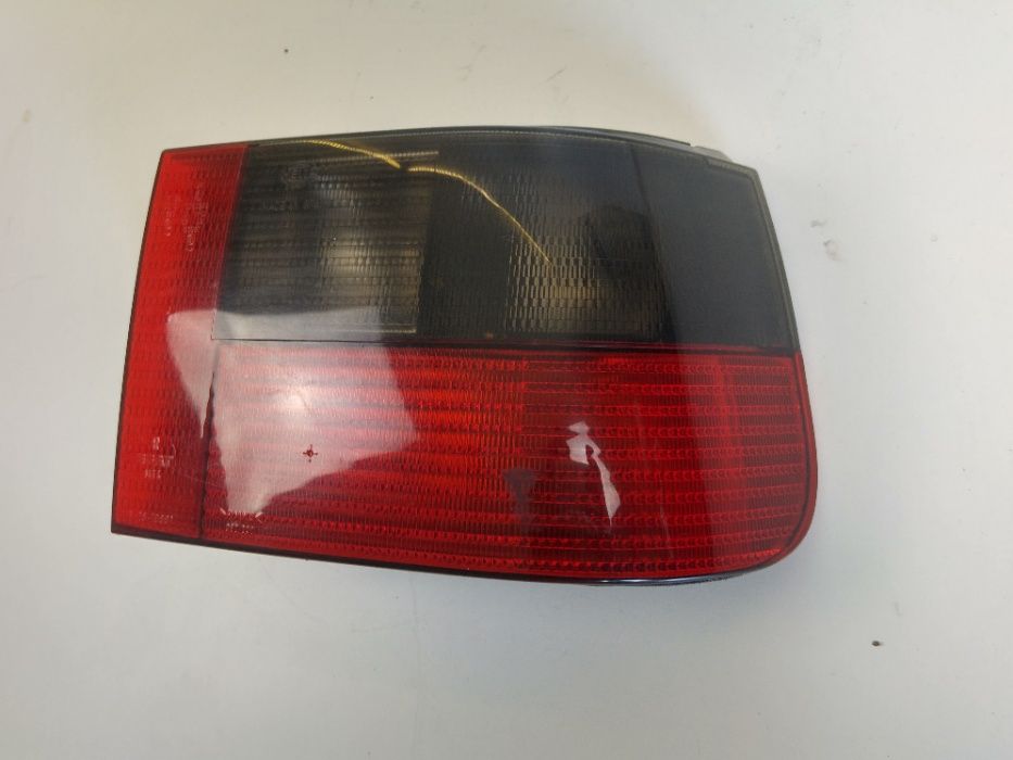 Seat Ibiza 2 II Lampa Tylna Prawa Prawy Tył