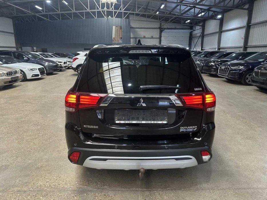 Mitsubishi Outlander 2.4 PHEV 2019
