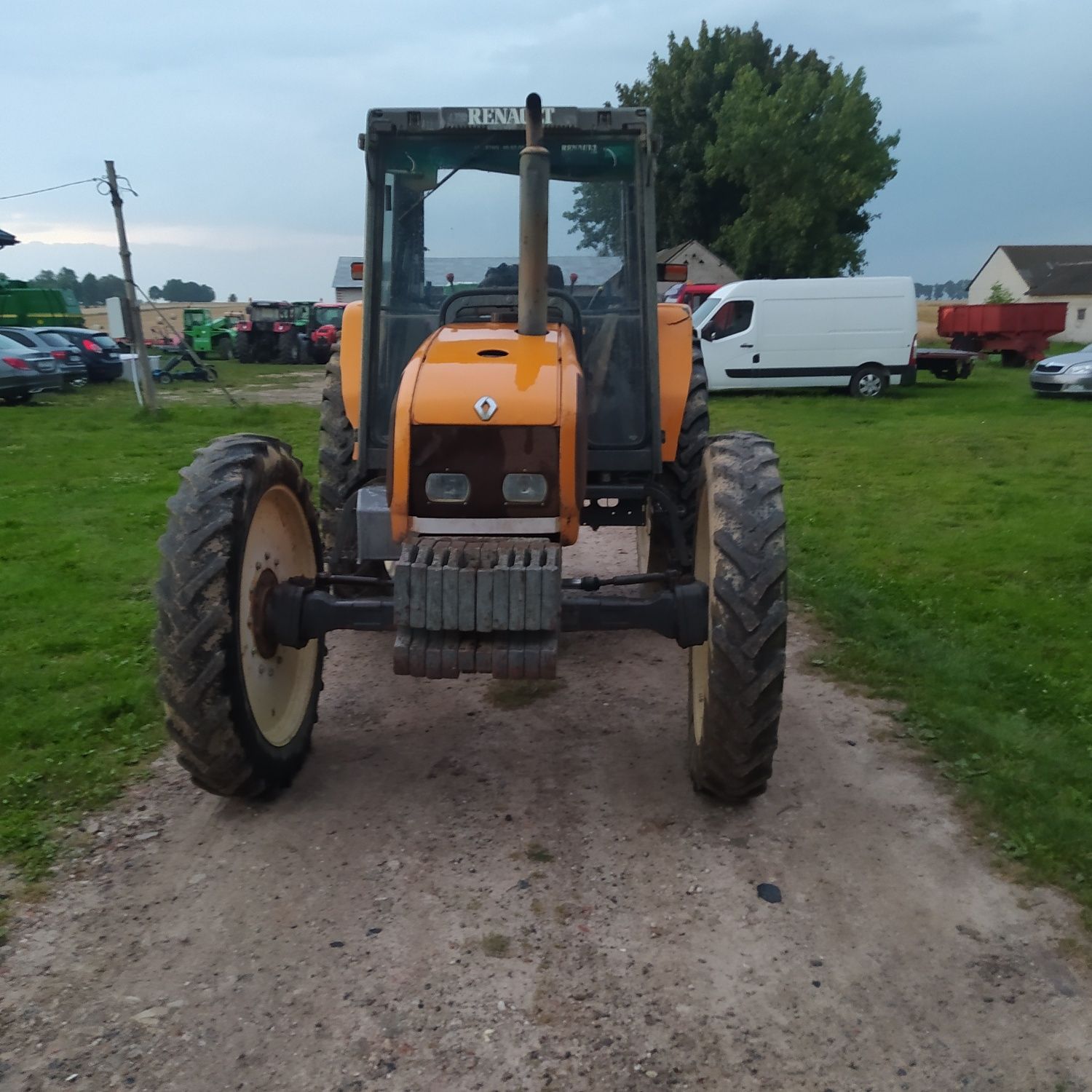 Renault Ceres 85 Mechaniczny cały