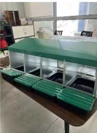 Гнездо для кур-несушек с яйцесбором защищенным, большое, на 4 отсека