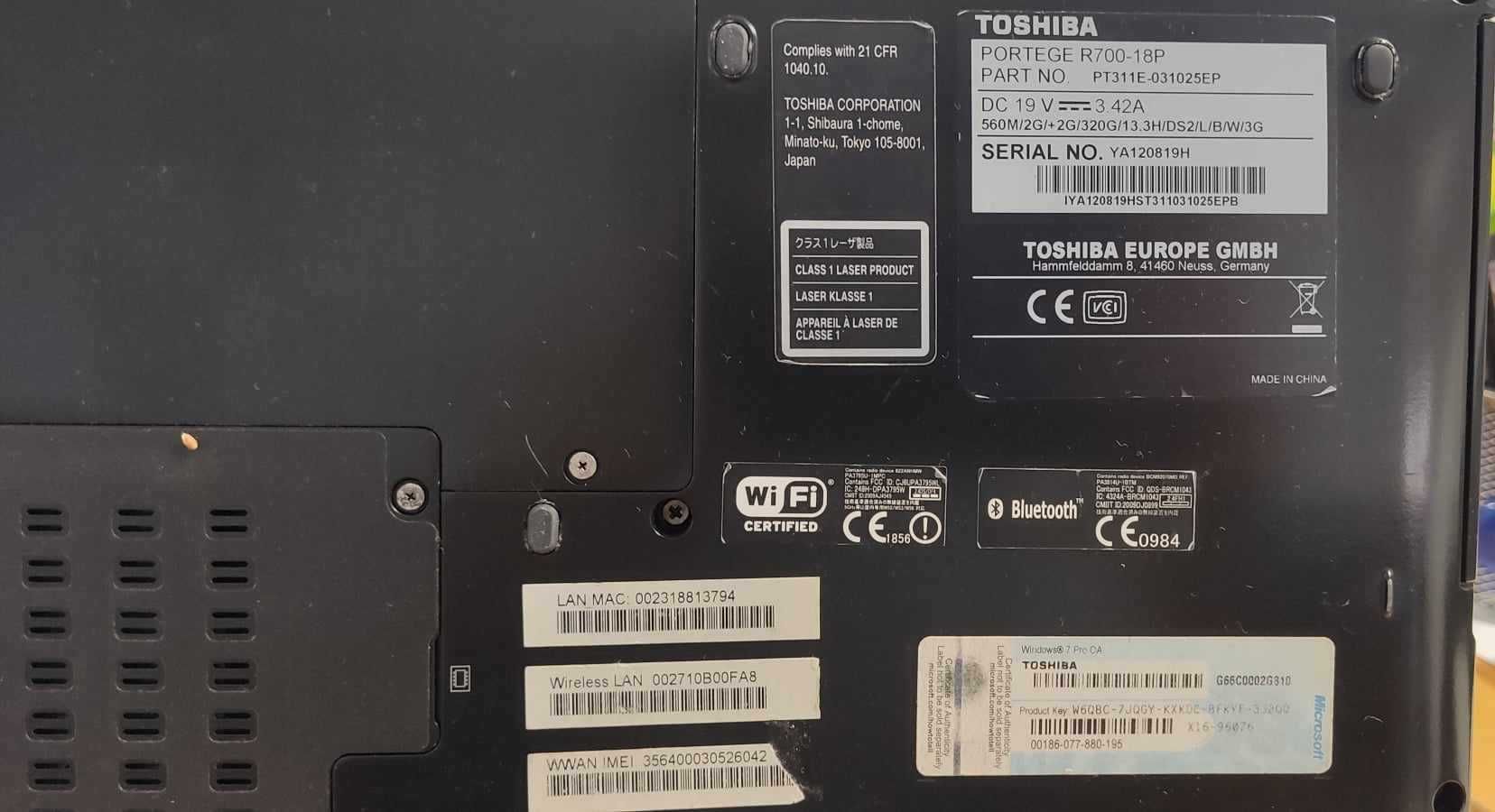 Portátil Toshiba R700-1P