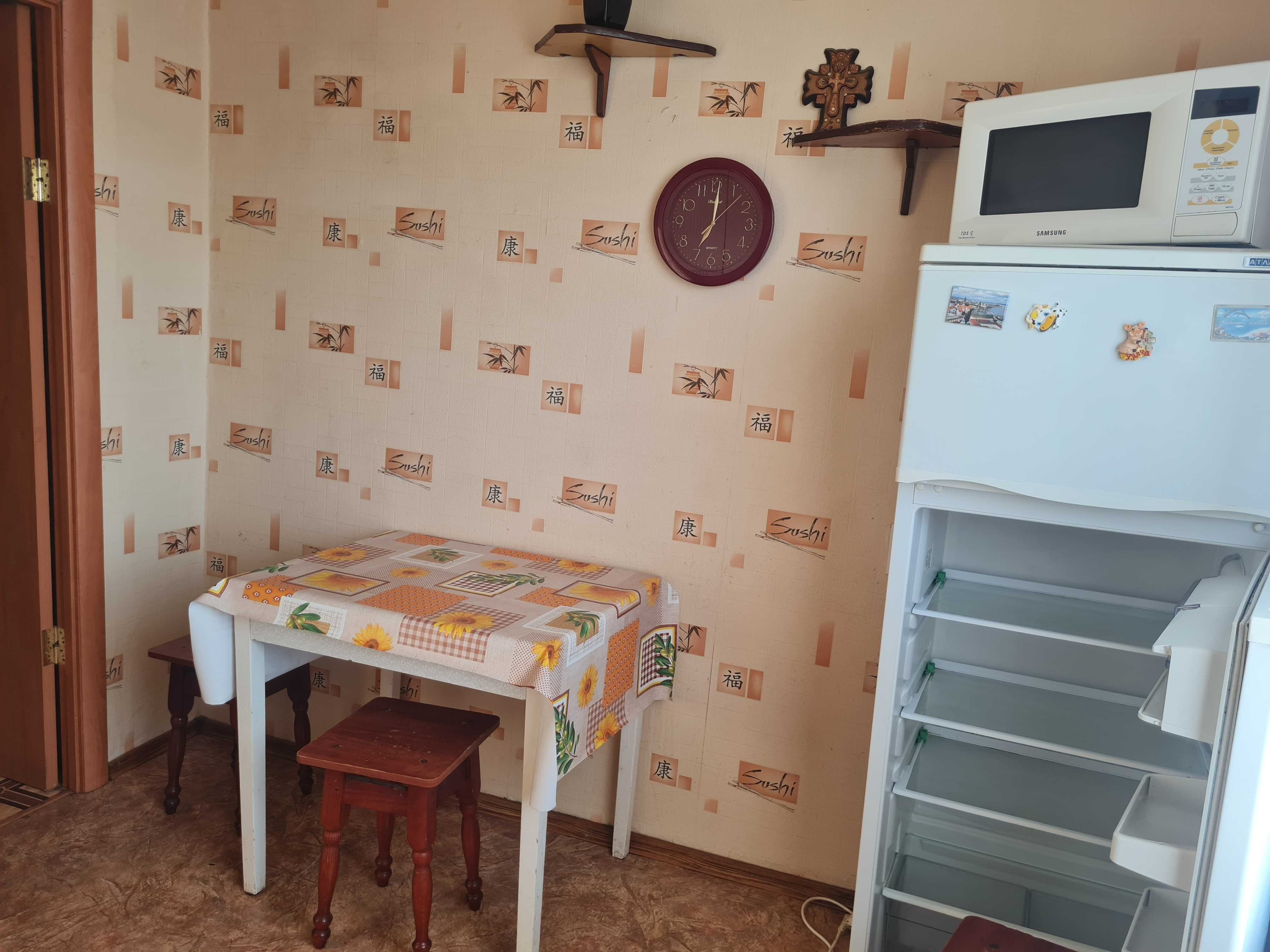 Здам 1 кімнатну квартиру мікрорайн Лазурний