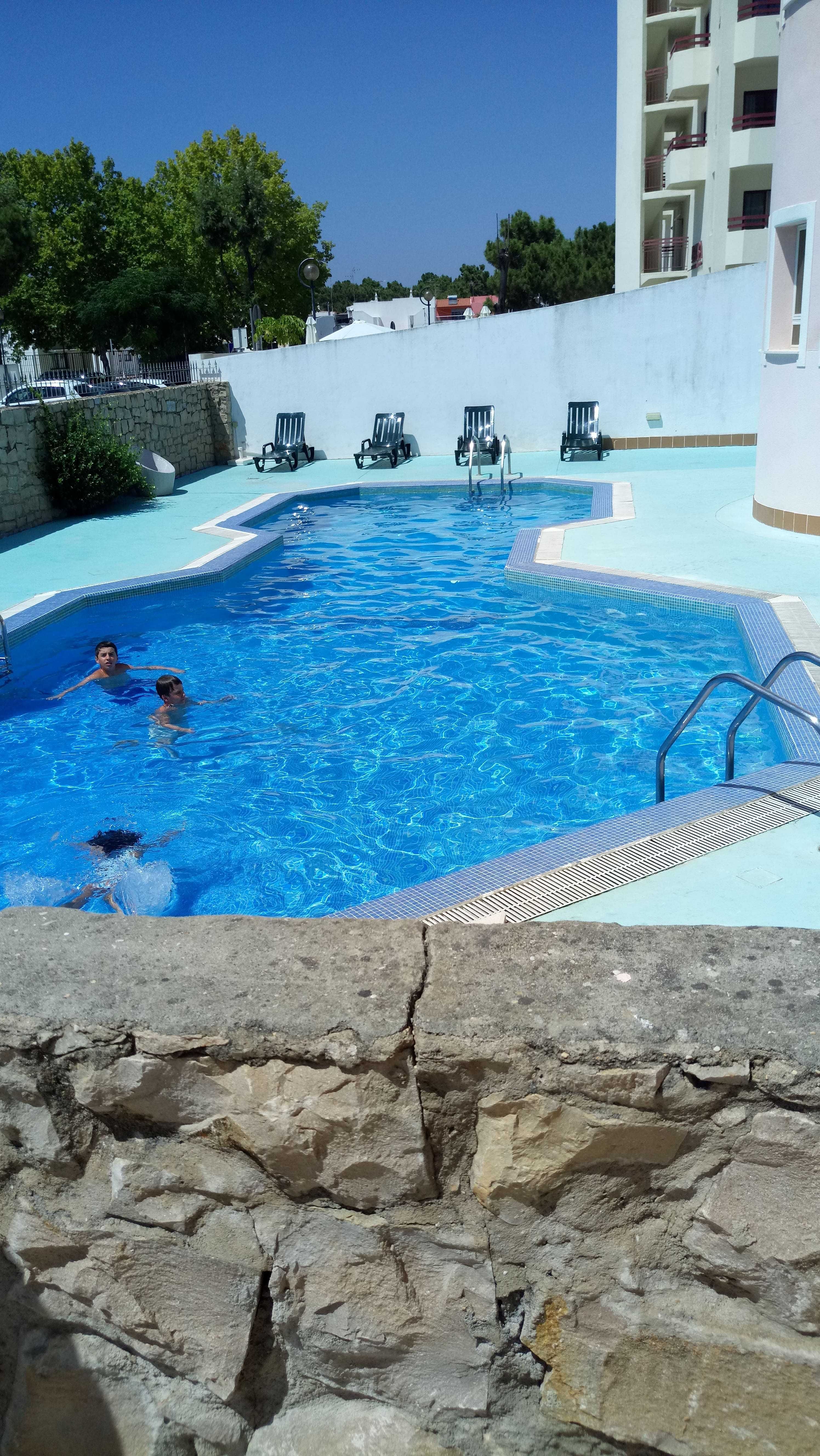 T2 C/Ac, Piscina, WiFi| 15-29 Junho| 14-28 Setembro| Monte Gordo