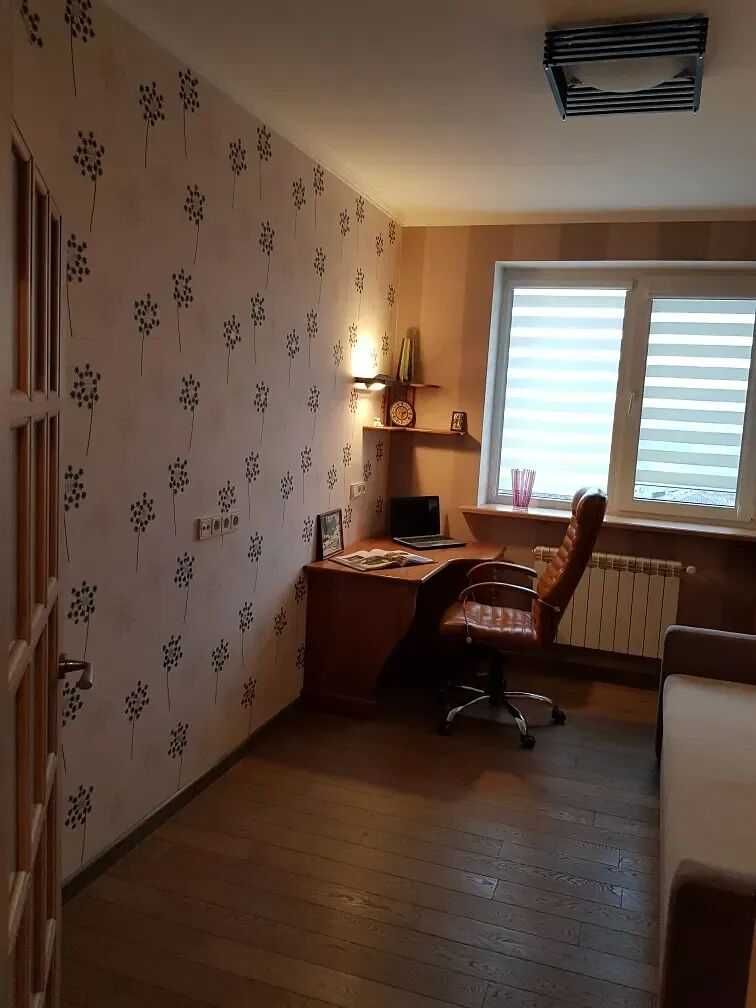 Хороша 3 кім квартира в центрі