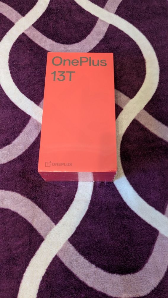 OnePlus 13t  12/256 grey