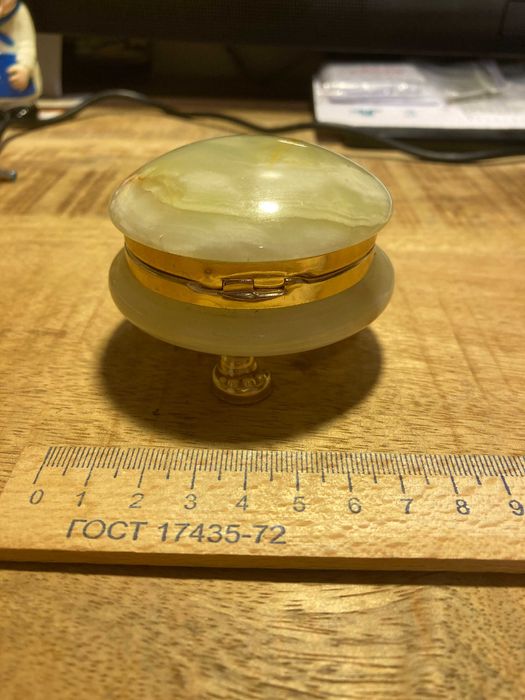 Шкатулка круглая из Оникса Ларчик для украшений Оникс Днепр