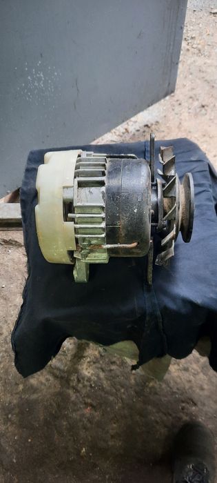 Продам  генератор