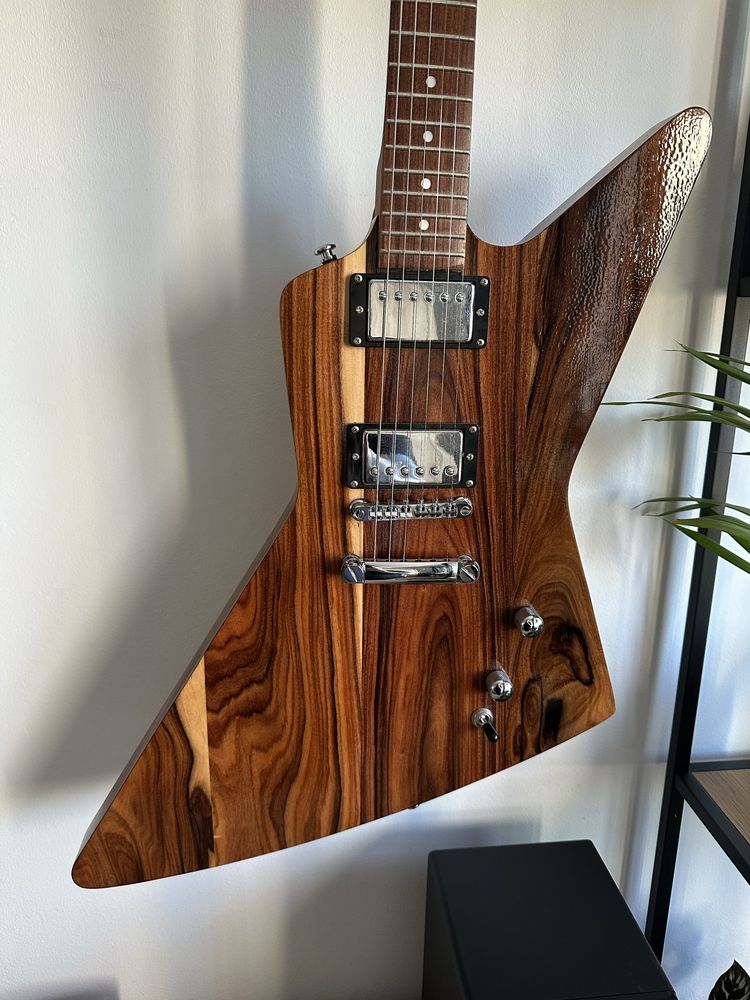 Gitara elektryczna Explorer - kit DIY