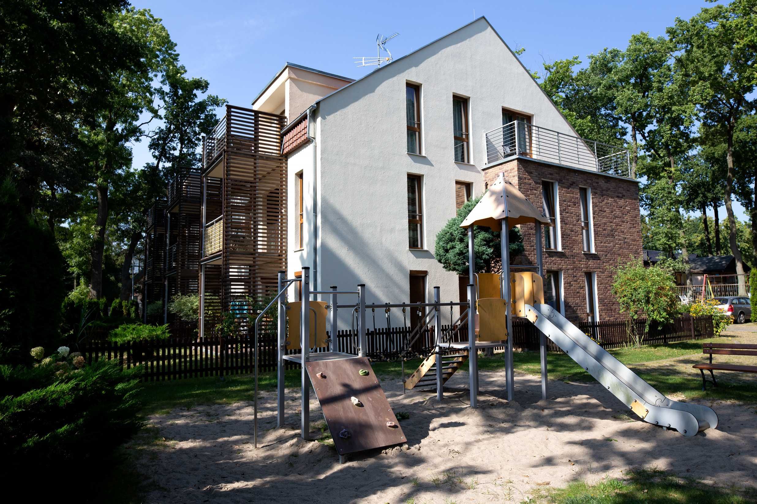 REWAL apartament z ogródkiem 2 pok. 100 m. do morza