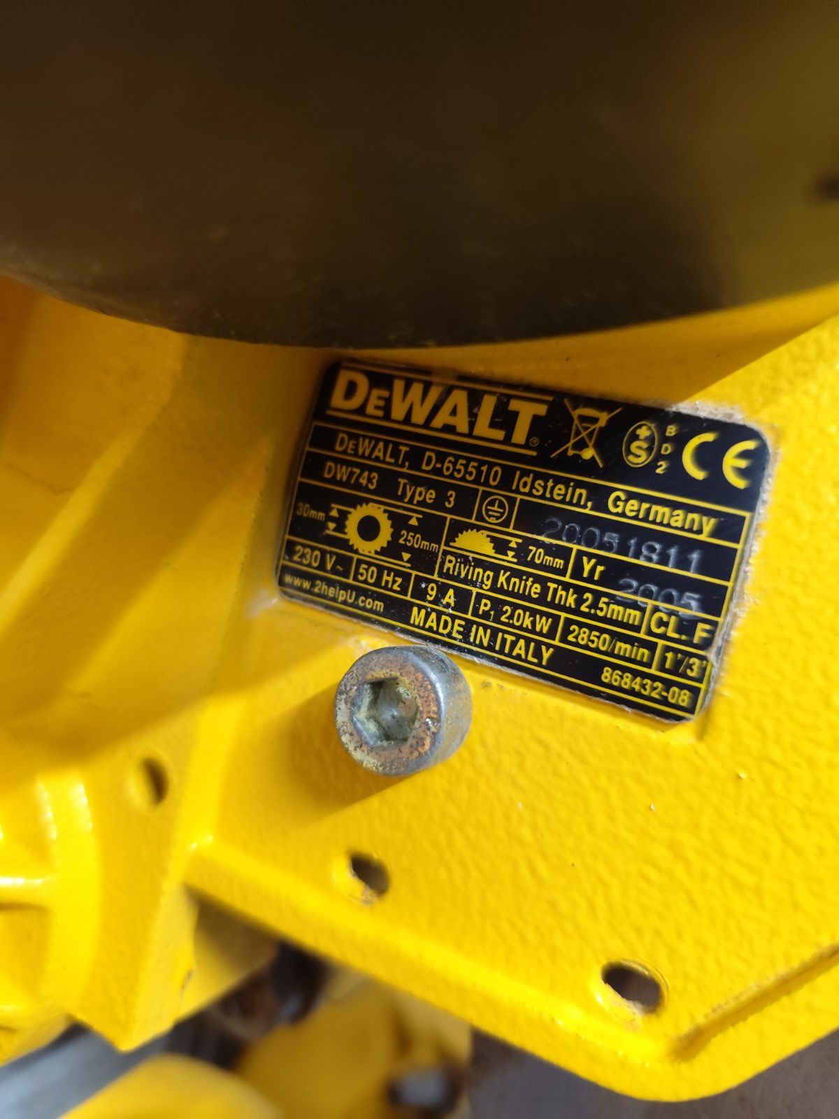 DeWalt DW743 пила реверсивна Деволт торцовка станок циркулярна