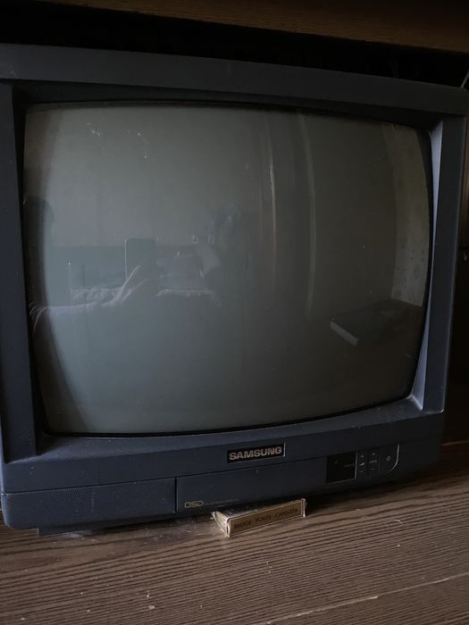 Отдам телевизор Samsung