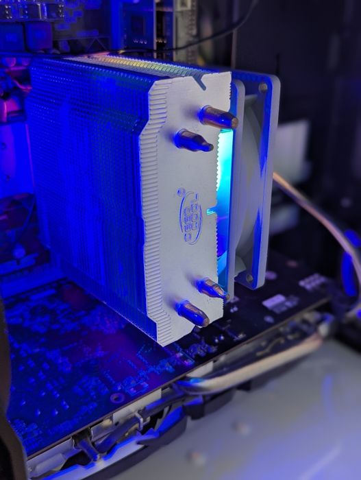 Ігровий ПК | RX 570 | 4 Ядра/8 Потоків | 16GB RAM |600 GB SSD+HDD