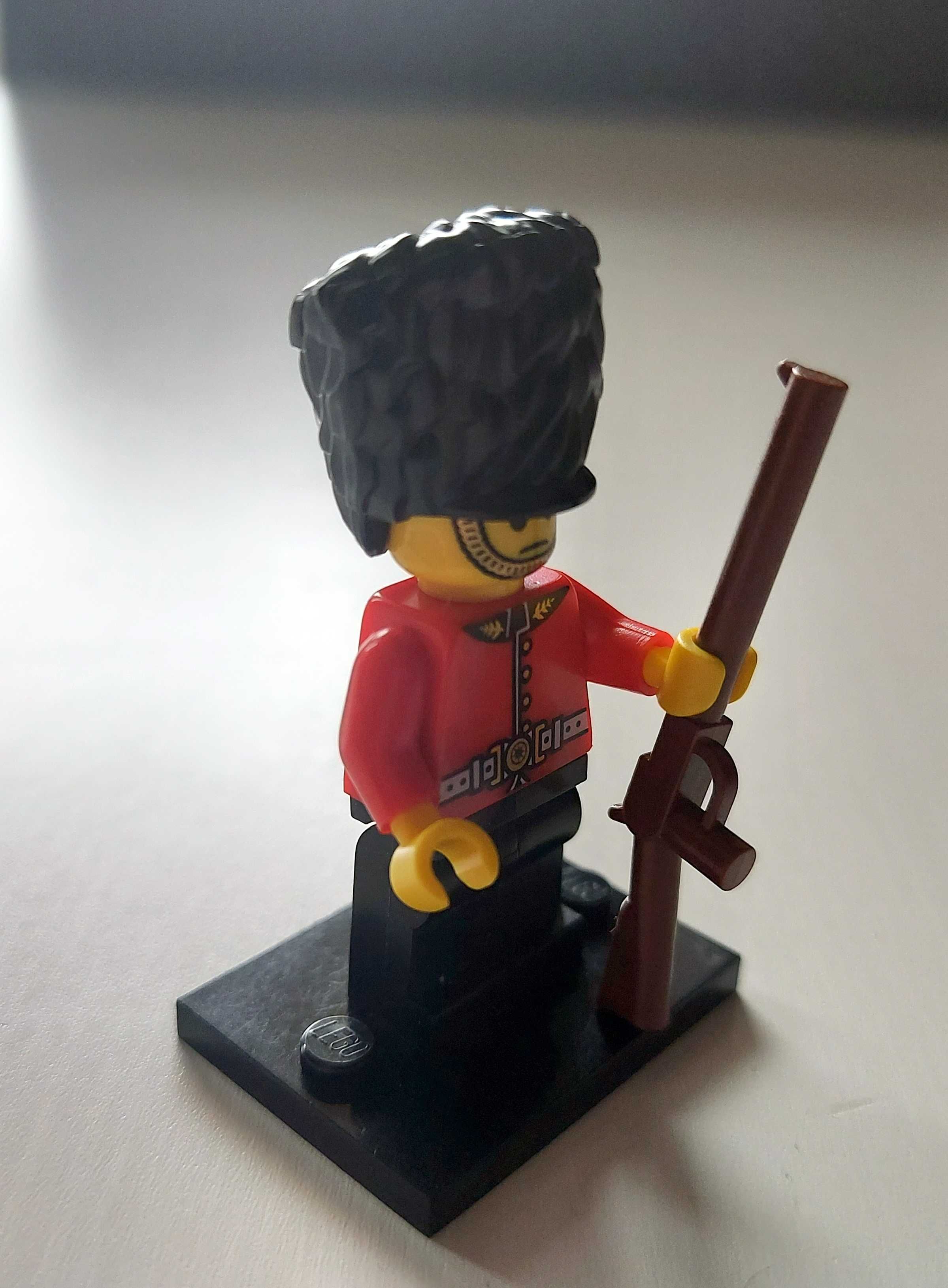 LEGO Seria 5 8805 minifigurka, ludzik -   Royal Guard, strażnik