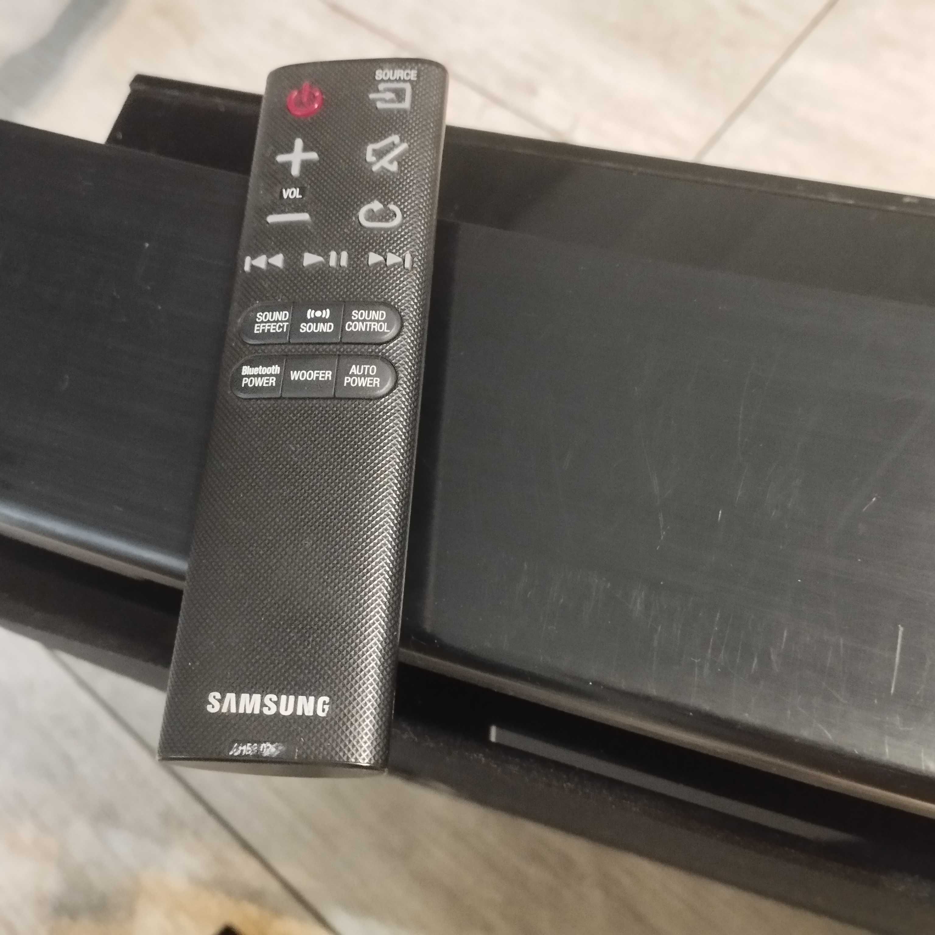 Samsung sounder+subufer (bezprzewodowy)+pilot,