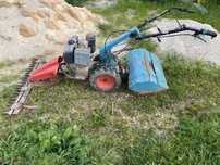 Motocultivador.