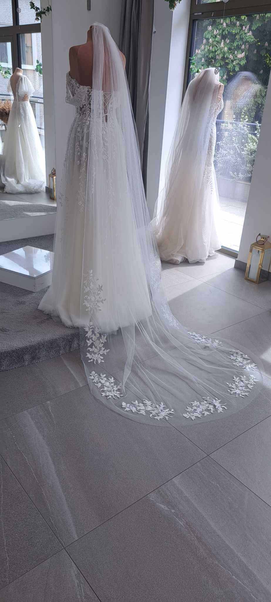 Welon ślubny zdobiony dł.250cm  szer.150cm ivory ecru koronkowy kwiaty