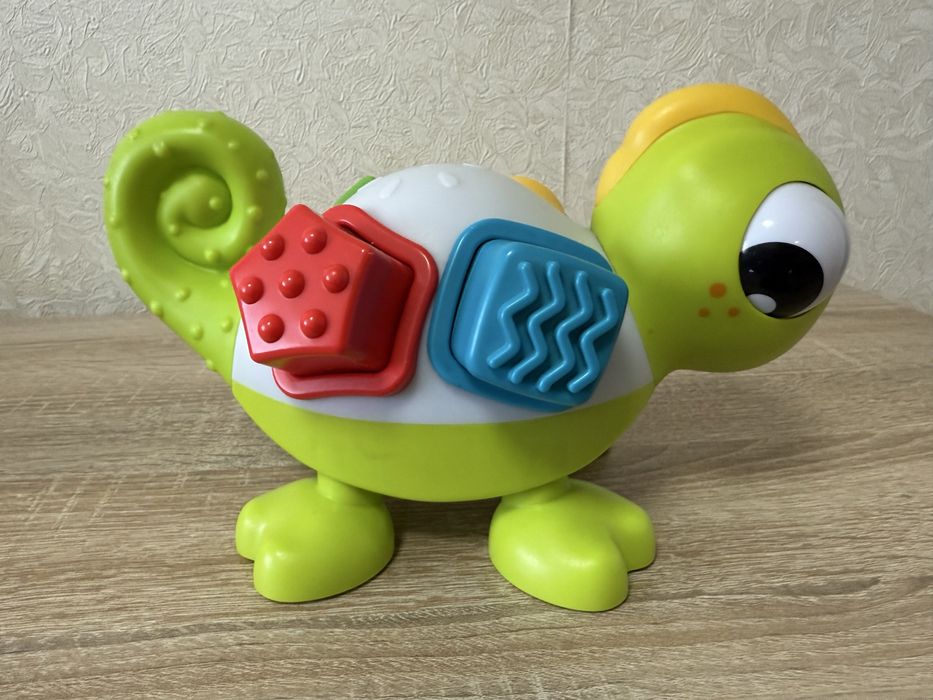 Розвиваюча іграшка Sensory Хамелеон