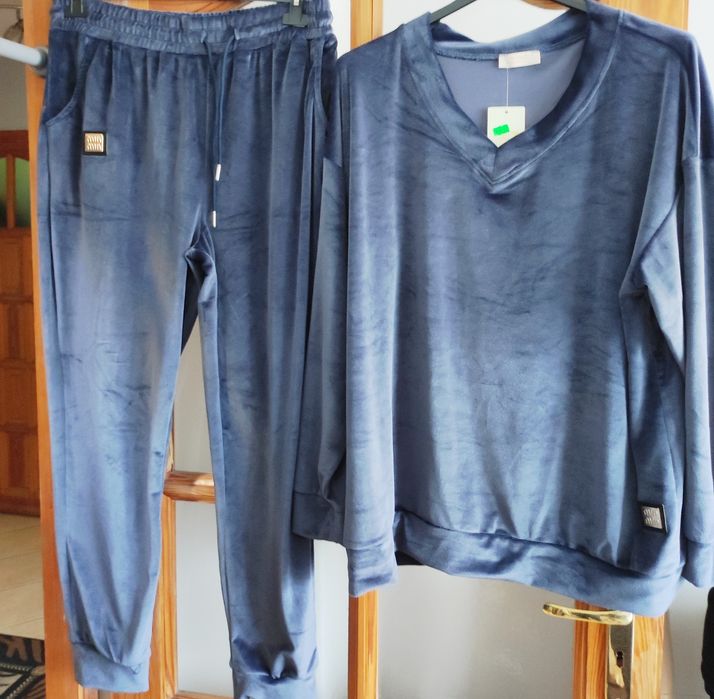 Damski welurowy komplet dresowy plus size firmy WAWA