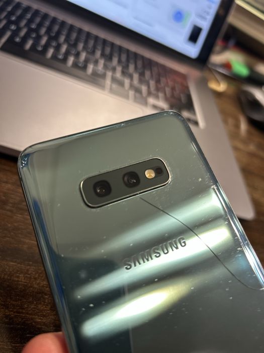 Samsung Galaxy S10e