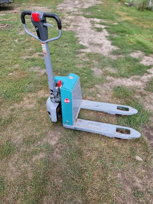 Wózek magazynowy ,paleciak elektryczny Jungheinrich Ameise SPM113